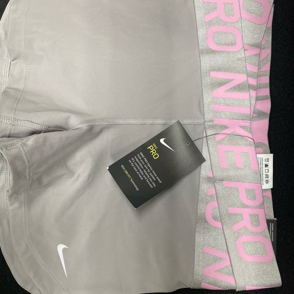 Nike Intertwist Short